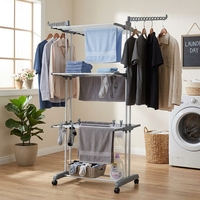 Organisateur de vêtements et séchoir à serviettes moderne en métal à quatre niveaux, pliable, télescopique et sur pied pour salle de bain et salon