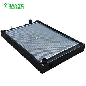 Radiador y Tanque de Agua para Grúa XG QY50 de 50 Toneladas, Nuevo de Fábrica, Anticorrosión, para Maquinaria de Construcción - Product Image 1