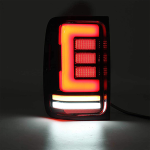 GELING amarok 2012 fanale posteriore bicolore rosso fumo fanale posteriore 12v 55w fanale posteriore per <span class=keywords><strong>V</strong></span>.W. AMOROK 2012-2019 - Product Image 1