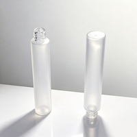 Flacons de parfum en verre dépoli de 10 ml, vides, en stock, avec bouchon à vis en bois de hêtre naturel et atomiseur à fine brume