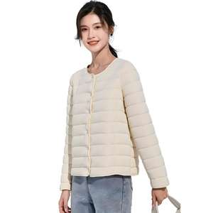 Yuvarlak Yakalı Kadın Kısa Kapitone Mont, Hafif Polyester Yalıtımlı Günlük Kullanım Dış Giyim - Product Image 4