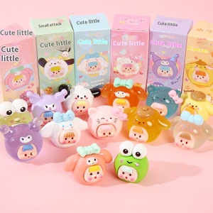 Sanli Oumeng Moe Doll Blind Box ornamenti decorativi per scrivania di capodanno giocattoli in resina di colore reale ispirati ai personaggi congelati