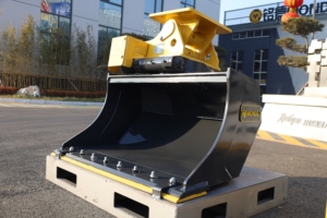 <span class=keywords><strong>Godet</strong></span> rotatif inclinable Monde pour excavatrice de 2 à 4 tonnes, <span class=keywords><strong>godet</strong></span> inclinable hydraulique pour travaux de construction et utilisation agricole - Product Image 3
