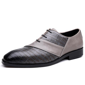 Chaussures en cuir surdimensionnées pour hommes, chaussures habillées formelles pour hommes, style britannique, bout pointu, respirantes, résistantes à l'usure, simples, légères, chaussures pour hommes - Product Image 6