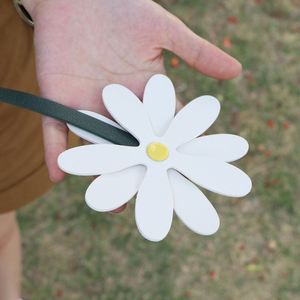 RTS PU Leather Sunflower Keychain Bag Pendant <b>Cute</b> Daisy Flower Charm <b>Keyring</b> Backpack Decoration Fashion Bag Charm Keychain - Product Image 4
