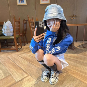 Camiseta Personalizada para Hombre 2026, Diseño de Moda, Algodón Cromado, Estampado de Corazón, Manga Larga - Product Image 3