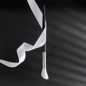 Brocha <span class=keywords><strong>de</strong></span> <span class=keywords><strong>Maquillaje</strong></span> Personalizada con Logotipo, Brocha para Iluminar la Nariz, Brocha <span class=keywords><strong>de</strong></span> Pelo <span class=keywords><strong>de</strong></span> Cabra Fino, Brocha para Contorno <span class=keywords><strong>de</strong></span> Nariz, Brocha para Sombra <span class=keywords><strong>de</strong></span> Nariz, Brocha <span class=keywords><strong>de</strong></span> <span class=keywords><strong>Maquillaje</strong></span> Individual Portátil - Product Image 3