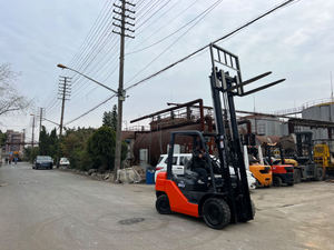 To-yo-ta 3 Ton Diesel Counterbalance <b>Forklift</b>, TOY-O-TA FDZN30 <b>Forklift</b> for Factory & Logistics Cargo Handling - Product Image 1