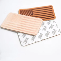 Étiquette en cuir véritable personnalisée avec logo en relief à chaud avec dos auto-adhésif
