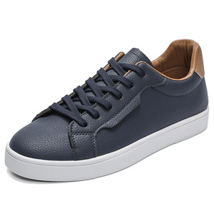 Nouvelles baskets minimalistes de style coréen pour hommes, respirantes, blanches, décontractées - Product Image 2