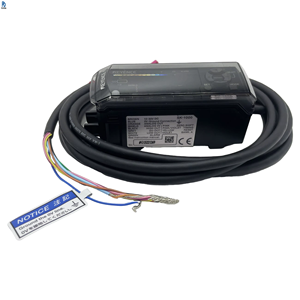 เครื่องส่งสัญญาณอนาล็อกแบบแยกแสง KEYENCE SK-1000 4-20mA 24V DC สำหรับระบบอัตโนมัติทางอุตสาหกรรม - Product Image 1