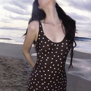 Vestido Maxi de Seda con Estampado de Lunares para Mujer |   Vestido fluido con tirantes finos para ocasiones especiales, bodas y vacaciones - Product Image 5