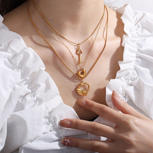 Pendentifs en acier inoxydable plaqué or de formes variées pour la fabrication de colliers, composants de bijoux, collection Printemps 2025 - Product Image 4