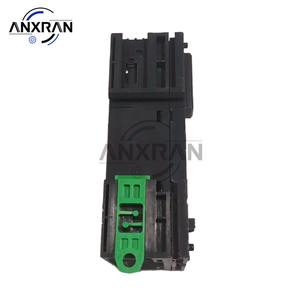 Pour Schneider TM3DQ32UK Modicon TM3 Module de sortie discret Transistor 32 points sortie NPN HE10 - Product Image 3