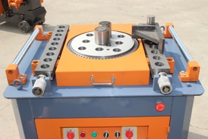 Cintreuse à barres d'acier GW42 4-32mm à prix compétitif, machine à cintrer les barres d'acier, vente en gros, sur mesure - Product Image 5