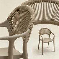 Fauteuil de patio en rotin synthétique HDPE, empilable, résistant à l'eau et toutes les intempéries, idéal pour jardin, balcon, piscine, café, hôtel - Vente en gros usine