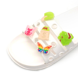 HYB kuaji รองเท้าออกแคมป์รูปผีเสื้อสำหรับฤดูใบไม้ร่วงและใบไม้ร่วงของตกแต่งรองเท้ากลางแจ้งนำ2D มีเสน่ห์ของดีไซเนอร์รองเท้าตามสั่งที่มีสเน่ห์ - Product Image 1