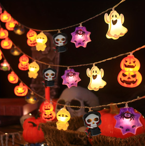 Luces LED de Halloween con Forma de Araña, Calabaza, Fantasma, Calavera, Momia, Bruja y Gato, Guirnalda de Luces a Pilas para Decoración de Fiestas en Casa - Product Image 1
