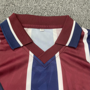 Özel gençlik erkek klasik şerit Retro futbol forması - Product Image 4