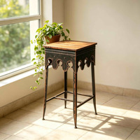 Tabouret de bar industriel vintage avec surface en bois massif, structure en fer, découpes décoratives, repose-pieds, pour cuisine, bar à domicile, jardin, terrasse