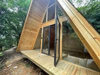 Livraison dans le monde Maison modulaire A Frame Cabane en bois Bungalow magique Triangle Maison en bois