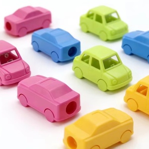 Sacapuntas con Forma de Auto, Bonito y Divertido, Regalos Escolares para Niños de Primaria - Product Image 1