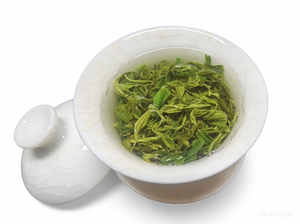 Biluochun Spirali Verdi Argentate, Puro Sapore della Primavera di Jiangnan - Product Image 2