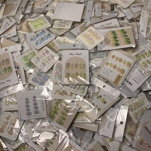 Faux ongles à presser faits main en acrylique, couvrance totale, luxe, forme carrée, motif fleur 3D, style sac surprise, styles <span class=keywords><strong>et</strong></span> tailles aléatoires, vente en gros - Product Image 6