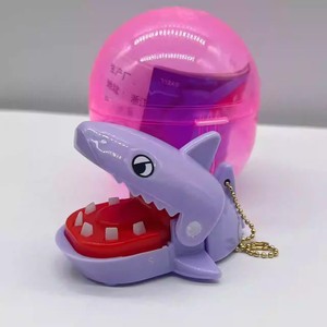 YELL Japón Genuino PVC Twist Egg Bite Little Shark Game Pequeño Accesorio Colgante Regalo para Niños - Product Image 5