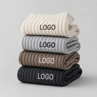 Chaussettes brodées personnalisées de haute qualité, chaussettes en coton personnalisées avec logo sur mesure, OEM ODM, faible MOQ, chaussettes tendance