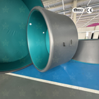 Piscine hors sol renforcée avec structure rigide en Drop-Stitch, design gonflable portable, pour usage familial et enfants en extérieur