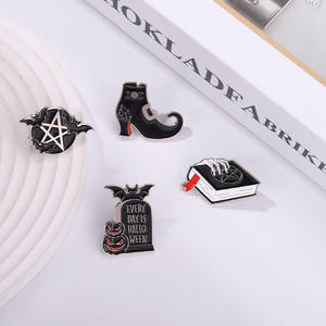 Fabriek Groothandel Custom Metalen Cartoon Reversspelden Badges Halloween Decoraties Enge Horror Emaille Pin Voor Souvenirs Fee Thema - Product Image 4