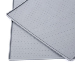 Grenzüberschreitende Silikon-Wärmeisolierung Rutschfeste Wasserdichte Haustiermatte für Katzen & Hunde - Product Image 5