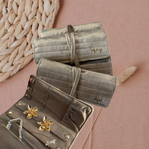 Vente en gros personnalisé léger voyage velours bijoux rouleau organisateur sac de rangement de protection pour colliers bagues boucles d'oreilles - Product Image 6