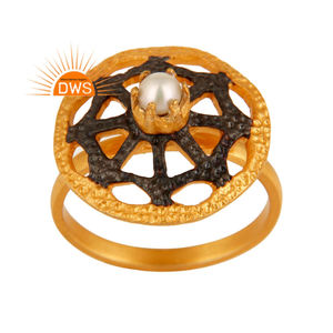 Anillo de Cóctel de Plata de Ley Texturizada Chapada en Oro de 22 Quilates con Perla India, Joyería al por Mayor, Colección Vintage - Product Image 1