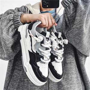 Sneakers Casual da Uomo Nere, Bianche e <span class=keywords><strong>Grigie</strong></span> - Suola Spessa, Design con Lacci Spessi, Scarpe Alla Moda per Outfit Maschili Trendy - Product Image 1