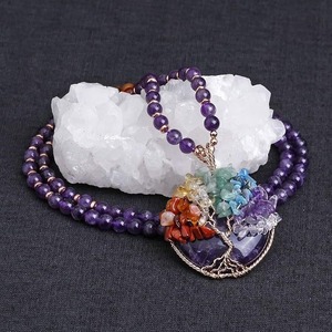 Pendentif long bohème en pierre de lave noire plaquée platine, agate, 7 chakras, perles rondes, vente en gros - Product Image 3