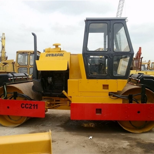 Rouleau à pneus à double tambour DYNAPAC CC211 d'origine, bonne flexibilité, moteur électrique/diesel, prix bas, réduction - Product Image 1