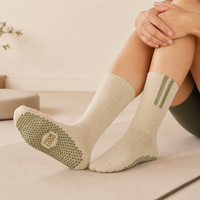 Chaussettes de yoga antidérapantes en coton respirant pour femmes, avec logo personnalisé, pour Pilates et fitness en intérieur, avec options de coupe/manchette