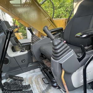 Excavatrice sur chenilles hydraulique Caterpillar CAT 323DL d'occasion, 23 tonnes, matériel de construction - Product Image 6