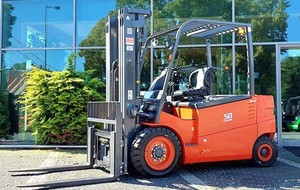 Produits les plus vendus : Camion Lg35b de 3,5 tonnes, type contrepoids, avec batterie, à vendre - Product Image 4