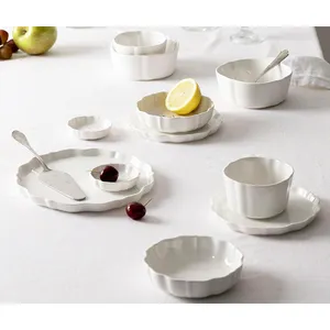 Flower Diesgn Cute Dinnerawre Set White Porcelain home dinner set dinnerware ceramic plate Bowl Cup and saucer Set Factory