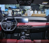 Chery Jetour X70 Plus SUV 1.5T 1.6T Voiture à essence à essence avec sièges en cuir semi-automatiques FWD Direction gauche/droite pour adultes