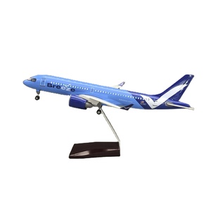 Modèle d'avion en résine <span class=keywords><strong>Airbus</strong></span> A220-300 Breeze Airways à l'échelle 1/100, 38 cm, avec lumières LED et trains d'atterrissage - Product Image 1