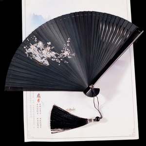 Mini-ventilateur portatif en bambou de 16 cm et 18 cm avec logo gravé personnalisé, artisanat en bambou massif de petite taille - Product Image 5