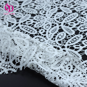 Tissu brodé élégant blanc soluble dans l'eau, dentelle africaine pure Ramage 100 % polyester légère pour textile de maison - Product Image 2