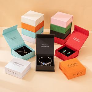 Boîte de papier cadeau magnétique blanche avec logo personnalisé boîtes d'emballage rigide pliable recyclable avec aimant boîte à <span class=keywords><strong>bijoux</strong></span> - Product Image 2