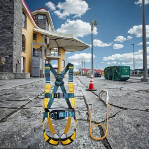 เข็มขัดนิรภัยแบบเต็มตัว 5 จุด พร้อมเชือกโพลีเอสเตอร์ทนทานและตะขอคู่ สำหรับงานบนที่สูง ป้องกันการตก - Product Image 1