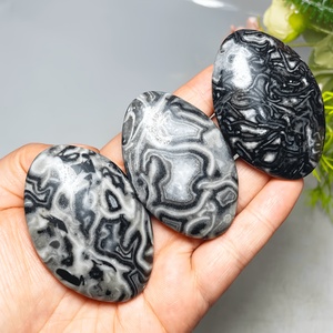 หินแจสเปอร์พิคาสโซคริสตัลธรรมชาติขายดี ขายส่ง ลวดลายสวยงาม CRYSTALHOLA ของตกแต่งบ้านและสำนักงาน - Product Image 1