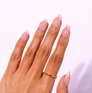 <span class=keywords><strong>Faux</strong></span> ongles en acrylique de couleur rose pêche, forme amande française, dégradé rose, haut de gamme, élégants, à presser, pour adolescentes, vente en gros - Product Image 2